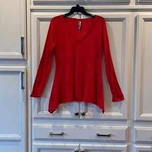 Ideology red longsleeve shirt/V-neck size medium